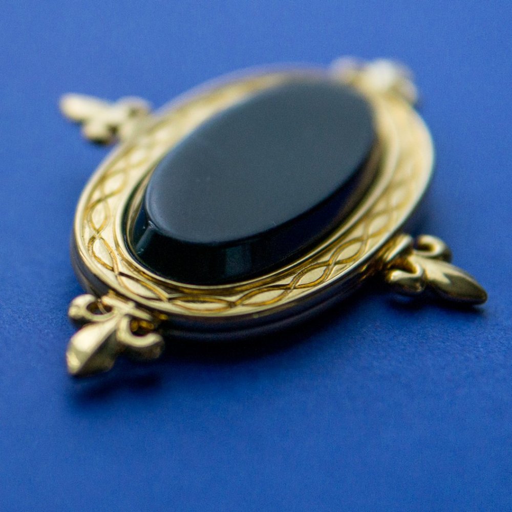RARE VTG FLEUR DE LIS GOLD/BLACK OVAL BROOCHE